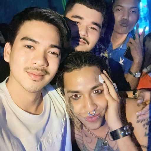 ทีมงานขวัญใจพีอาร์ By วัยรุ่นหลังวัด HBD สป.ศรีษะทอง