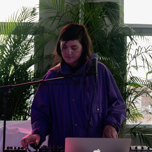 On the Floor – Julianna Barwick at MIRA Festival