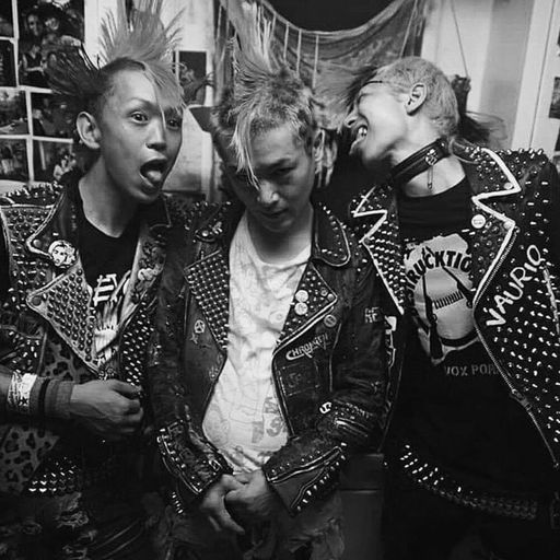 Maximum Rocknroll Radio #1902 - 24th April 2024