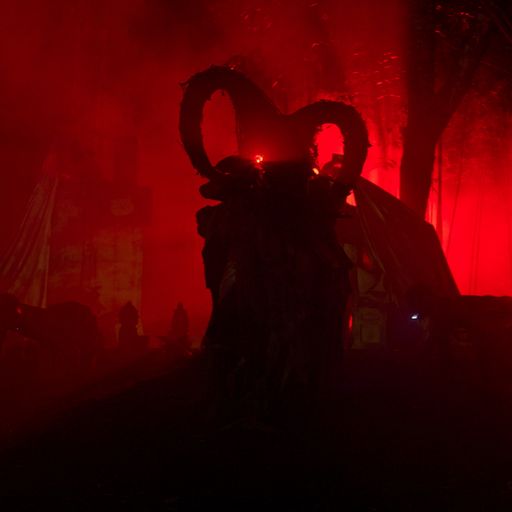 Spectacle Radio ep.137 :: 06.19.25 :: It doesn't necessarily exclude caring for fellow humans