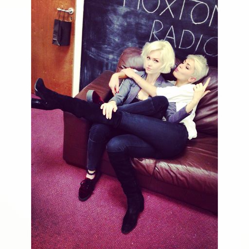 Danni Menzies w Laura Jean Marsh