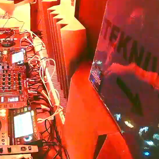 Twin Towers - Kaotik Techno Special