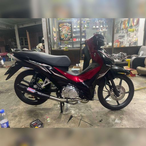 ก็แค่เวฟส่งผ้าเขาว่างั้น byสำเพ็งshop รับออกแบบผลิตเสื้อพิมพ์ลาย