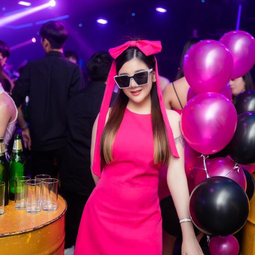 รู้จักแล้วจะรักเอง by น้องเกรซ     ตัวตึงบ้านดู่