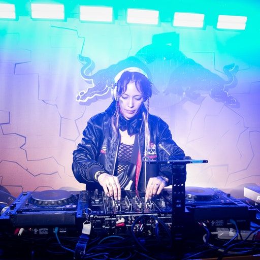 On the Floor – Rosa Pistola at Red Bull Music Festival New York