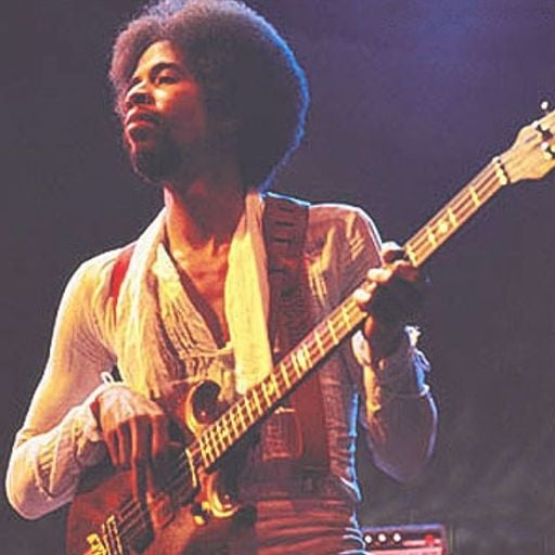 Musician Special: Stanley Clarke On The Bass!