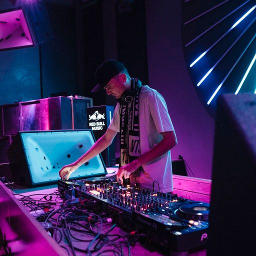 On the Floor – Impey at Red Bull Music Festival Berlin