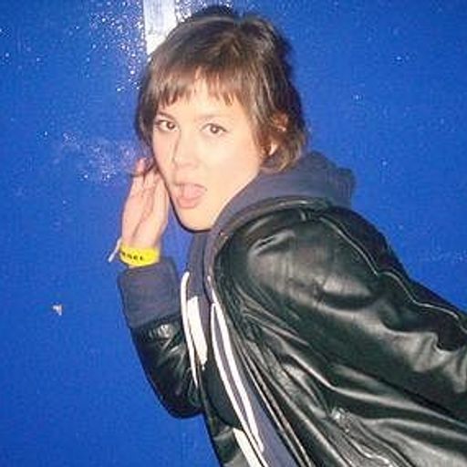 The NTS Breakfast Show w/ Louise Chen: Indie Sleaze (iPod Special) - 3rd January 2025