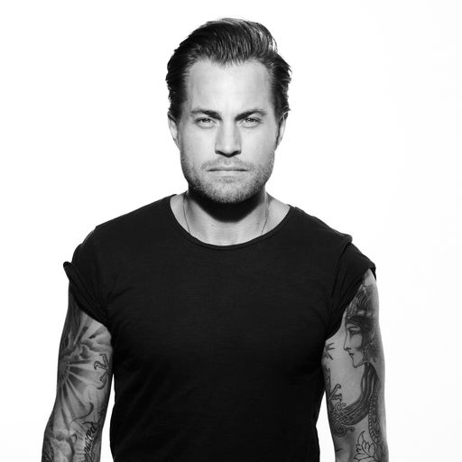 Carl Kennedy - Englishman in New York Mix - Exclusive - CLUBZ