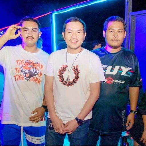 เพชรละมุนXหม่อมอ๊อฟ ณลาดบัวหลวงByนัดร้อยเมีย-