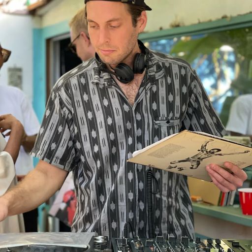 Artform Radio: Jesse Sachs // 11-08-22