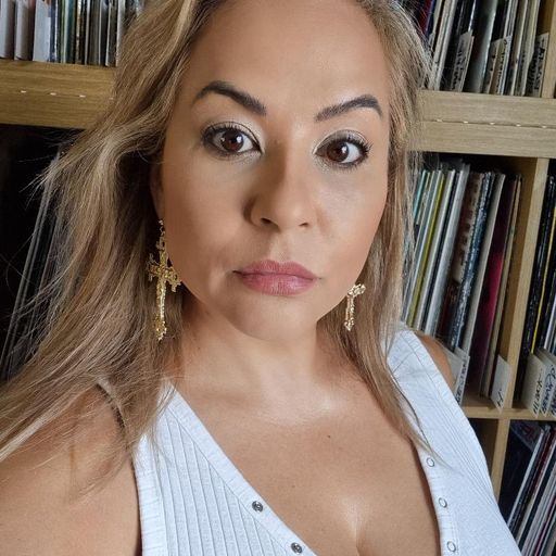 Housey Mix - practice mixing sessions