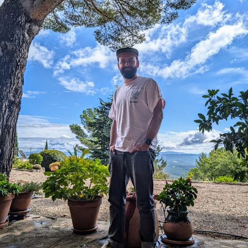 Play Shuffle Repeat w/ DanD - 24/09/24 - Voices Radio