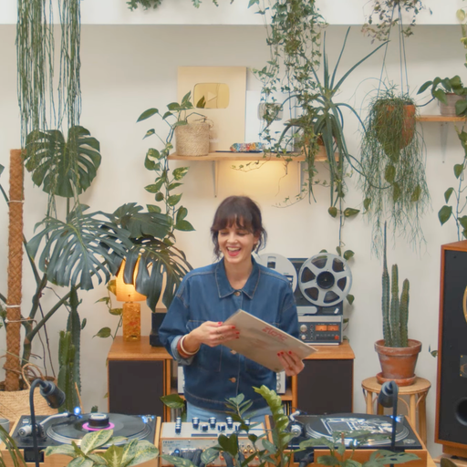 Version Internationale: Léna C. // 16-12-2025