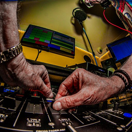 Colin Hudd Crackers Radio show 18 01 2025