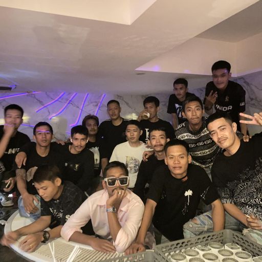 รวมกันมันกว่าเด็กสลัมดินแดง