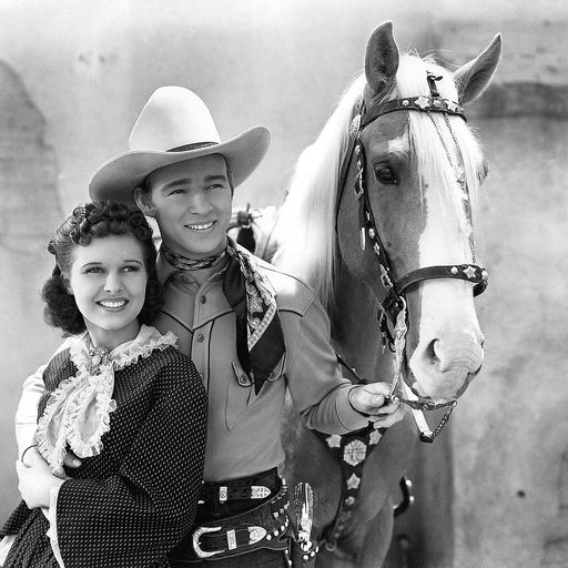 Andy Robinson Pops the Question; Country Music Special (05/09/2018)