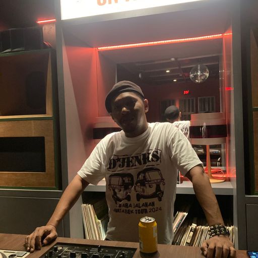 Soundclash Hosted by Mr. Rumput With Coonrad Good Vibration Vol. 33