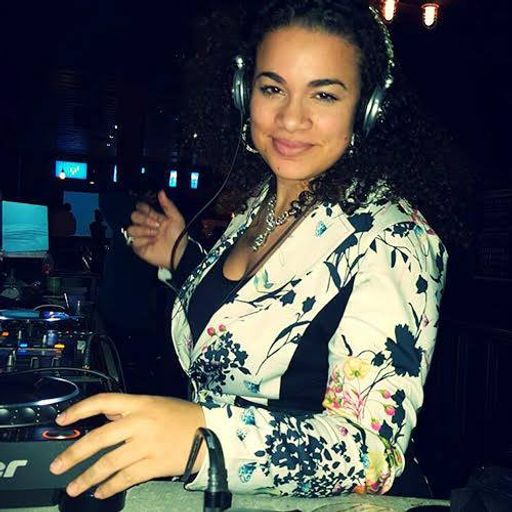 Paris Cesvette / Mi-Soul Radio /  Thu 9pm - 11pm / 04-08-2022