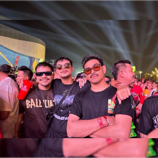 พูดไม่ค่อยเก่ง แต่รักหมดใจ K.A777