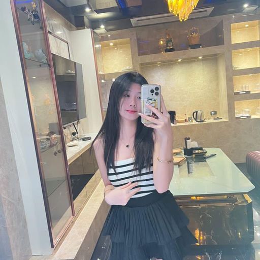 ไม่มีจะแดก แต่ยังชอบใช้ตังค์เหมือนเศรษฐีดูไบ By แฮปปี้เบิร์ดเดย์ตาลน้อย