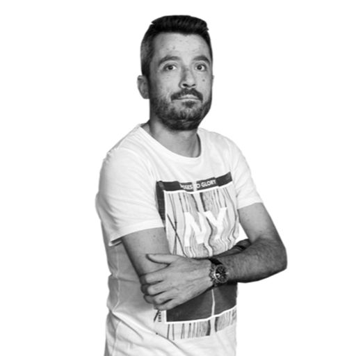 Επίθεση από τα μπακ