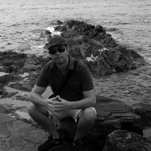 S-Kape - Live @ Palace Loisirs, Dark Arena (France) (14-09-13)