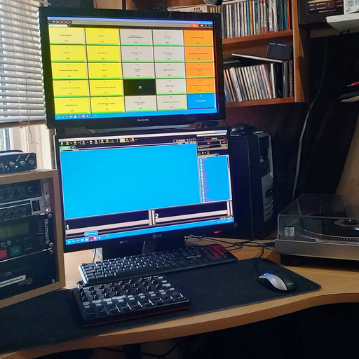 Nigel James - Laser Hot Hits & Laser Gold - LIVE Sunday 13.04.26