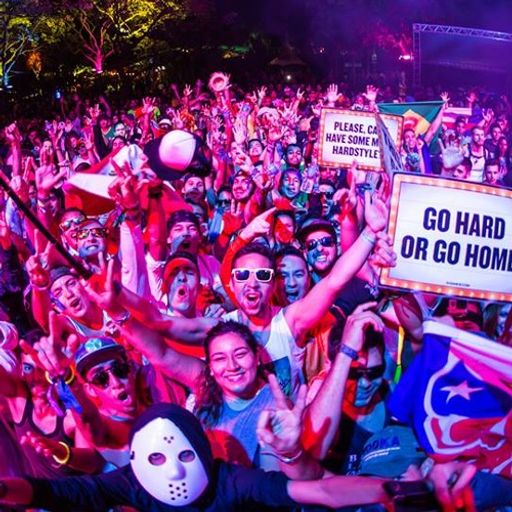 Dj Adriano Fernandes - Hands Up In The Air 23