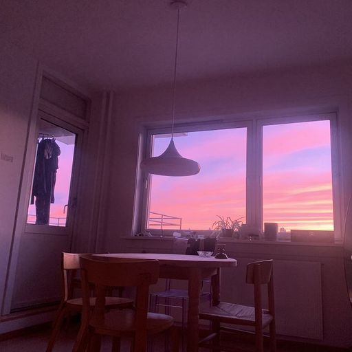 Smerz: Bored in my room playlist - 7th April 2025