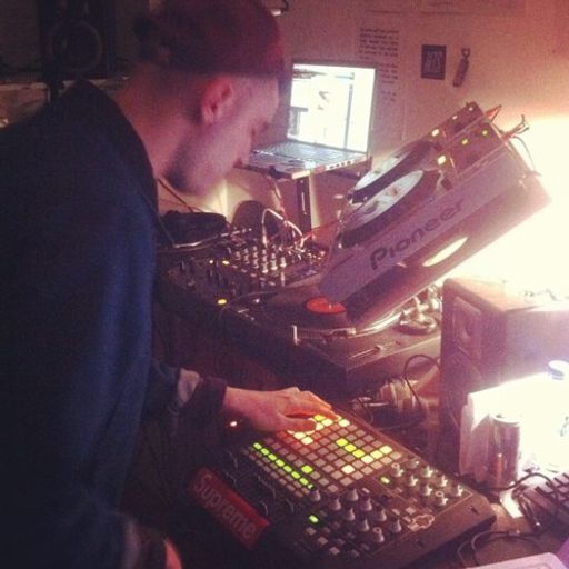 NTS 21/5/2012 w/ Special Guests ARP101 & Fracture