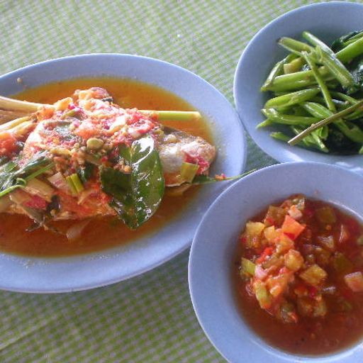 ""  IKAN BOBARA MASAK  MANADO   ""