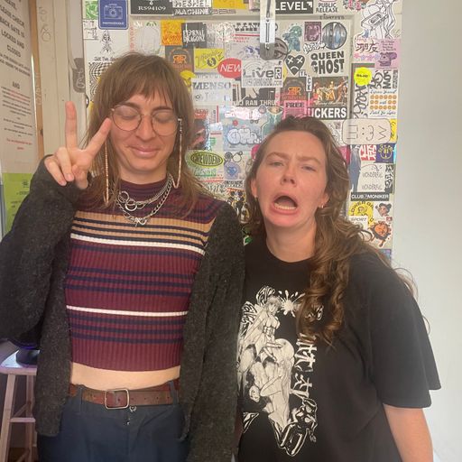 agony aunts  (08.16.2025)