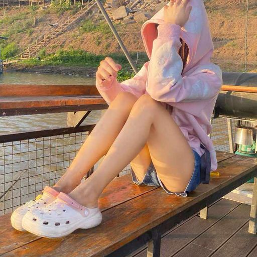 รู้จักง่าย แต่ไม่ให้เข้าถึง By ต้นปาล์ม