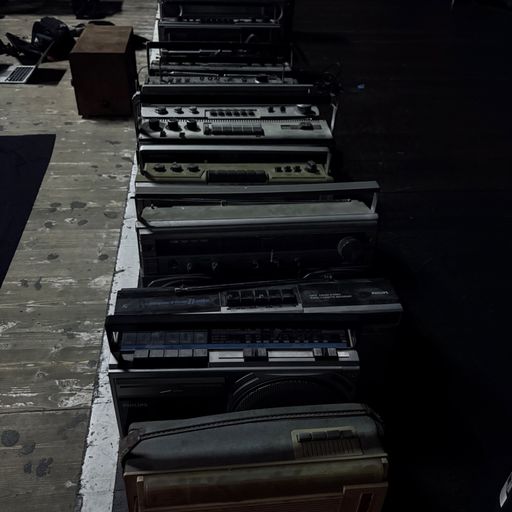 Looking for the Perfect Radio: Batida // 23-04-26