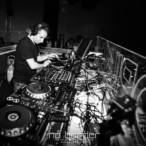 Tom Neptunes - Live @ No Border, Le Stargate (Bignan, France) (10-11-2015)