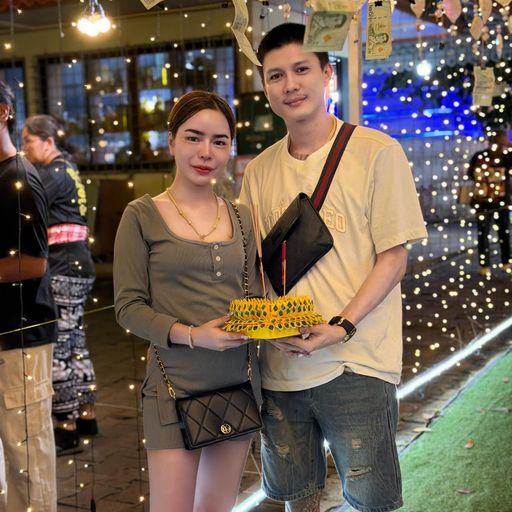 ใครจะพูดถึงผมยังไง ผมไม่สนใจหรอกเพราะผม ' หูตึงง ' By ฟิล์ม ภัทรธร  155 BPM