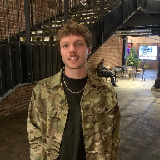 Don't Meet Me At The Club - 19/09/25 - [Voices Radio]