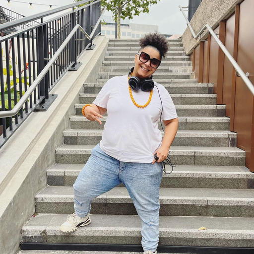 Vinyl Sisters Takeover - DJ Mad X w/ Lei Di Dai - 29/08/23 - Voices Radio