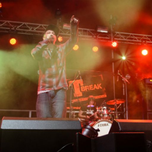 Radio Magnetic at T Break 2013: Hector Bizerk