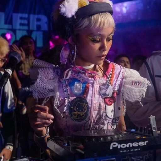 Hella Pinay Radyo w/guest T33G33 (10.30.2023)