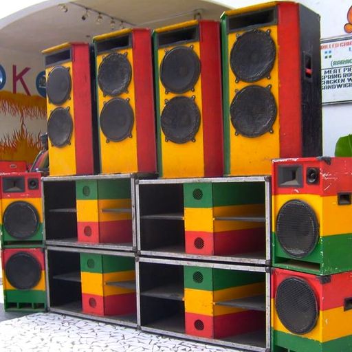 Sunday Joint: Roots Reggae mit DJ Mandara