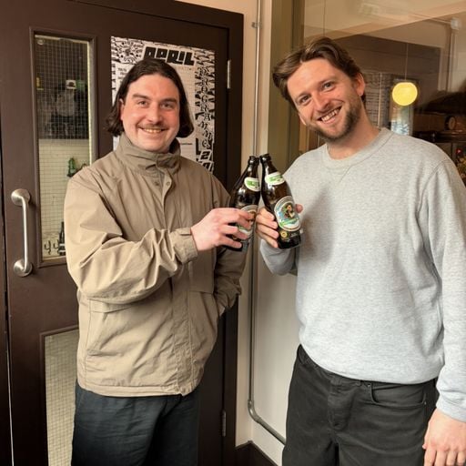 Life Glug w. Schmuck & Product Toss - April 2026