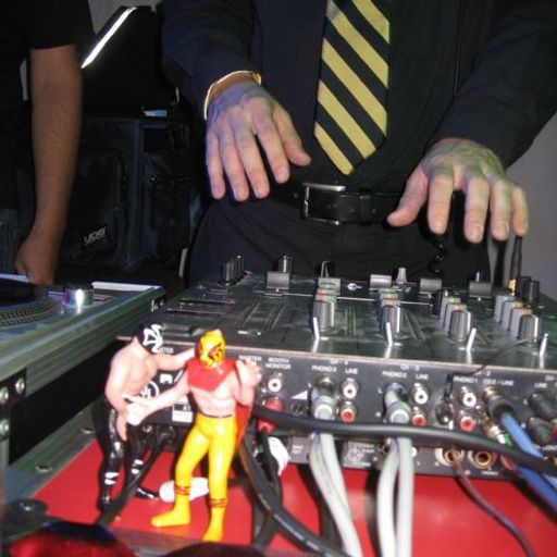 The Mystery Of Queso DJ Mix - June 23, 2005