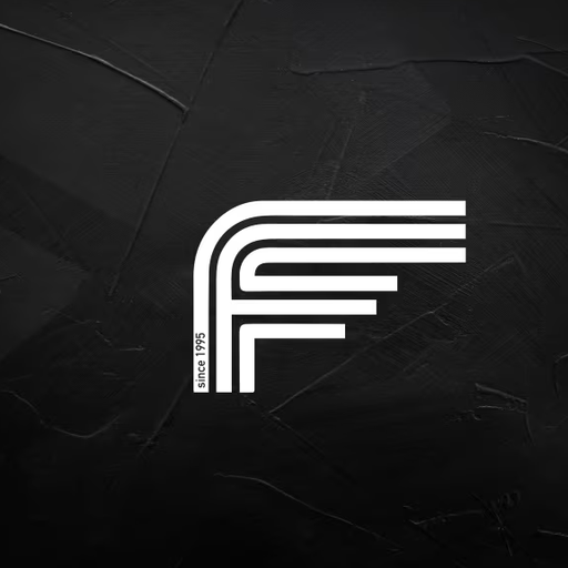 Cristian Varela at Family Club (Toledo - Spain) - 2 September 2000