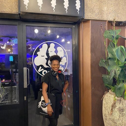 Vinyl Bitch Takeover w/ DJ Dolly Mix  30/10/24  [Voices Radio]