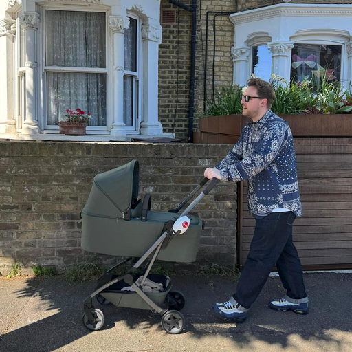 The One Glove Breakfast Show w/ Macca - 25th April 2026