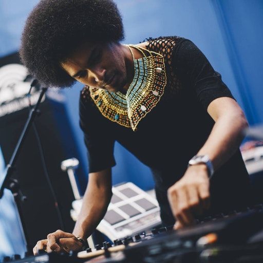 Main Stage – Algodón Egipcio at Primavera Fauna