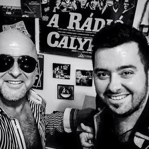 Mélyinterjúk Live!  Sándor Andrással. A műsor vendége: Stone, énekes.  www.poptarisznya.hu