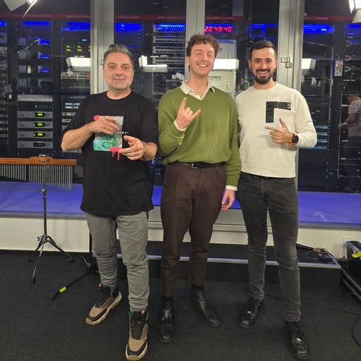 Kiss Kiss in the Mix 26 noiembrie 2024 invitat Razi - Mini Mix Cristian Rujoi